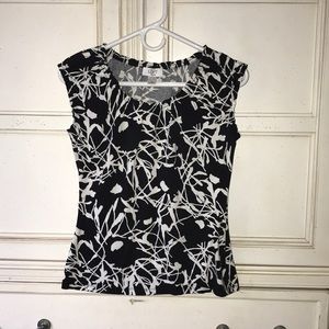 Black and white LOFT top